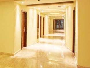 Godwin Hotel Meerut Buitenkant foto